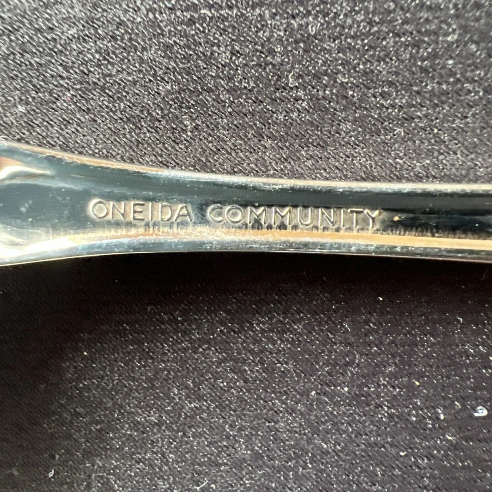 4-  Salad Forks Oneida Community BRAHMS Stainless Steel‎ Flatware Silverware